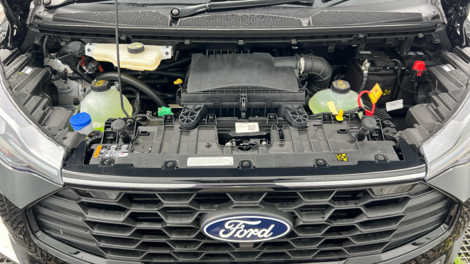 Ford Transit Custom 320 L1 Petrol Fwd 2.5 PHEV 232ps H1 Double Cab Van Sport Auto [NI] - Image 8